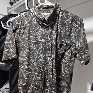 Howler Brothers Men's Green Camouflage Button Down Shirt